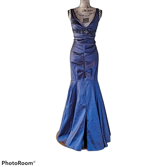 XSCAPE PURPLE Mermaid Rhinestone/Beaded Gown Sz 8 - Picture 2 of 16